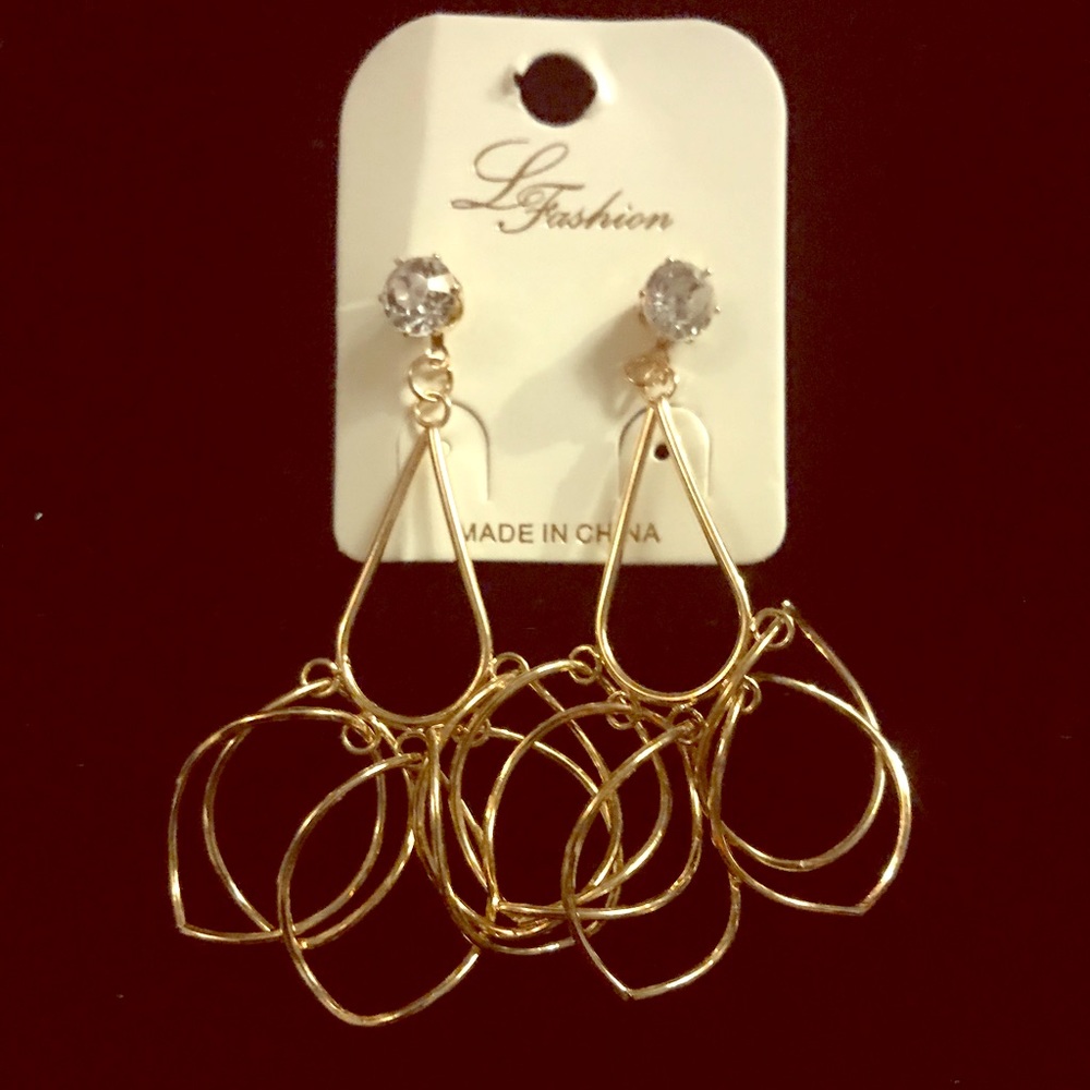 Gold dangle earrings